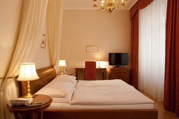 Hotel Kaiserin Elisabeth Vienna Room photo