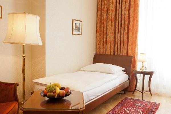 Hotel Kaiserin Elisabeth Vienna Room photo