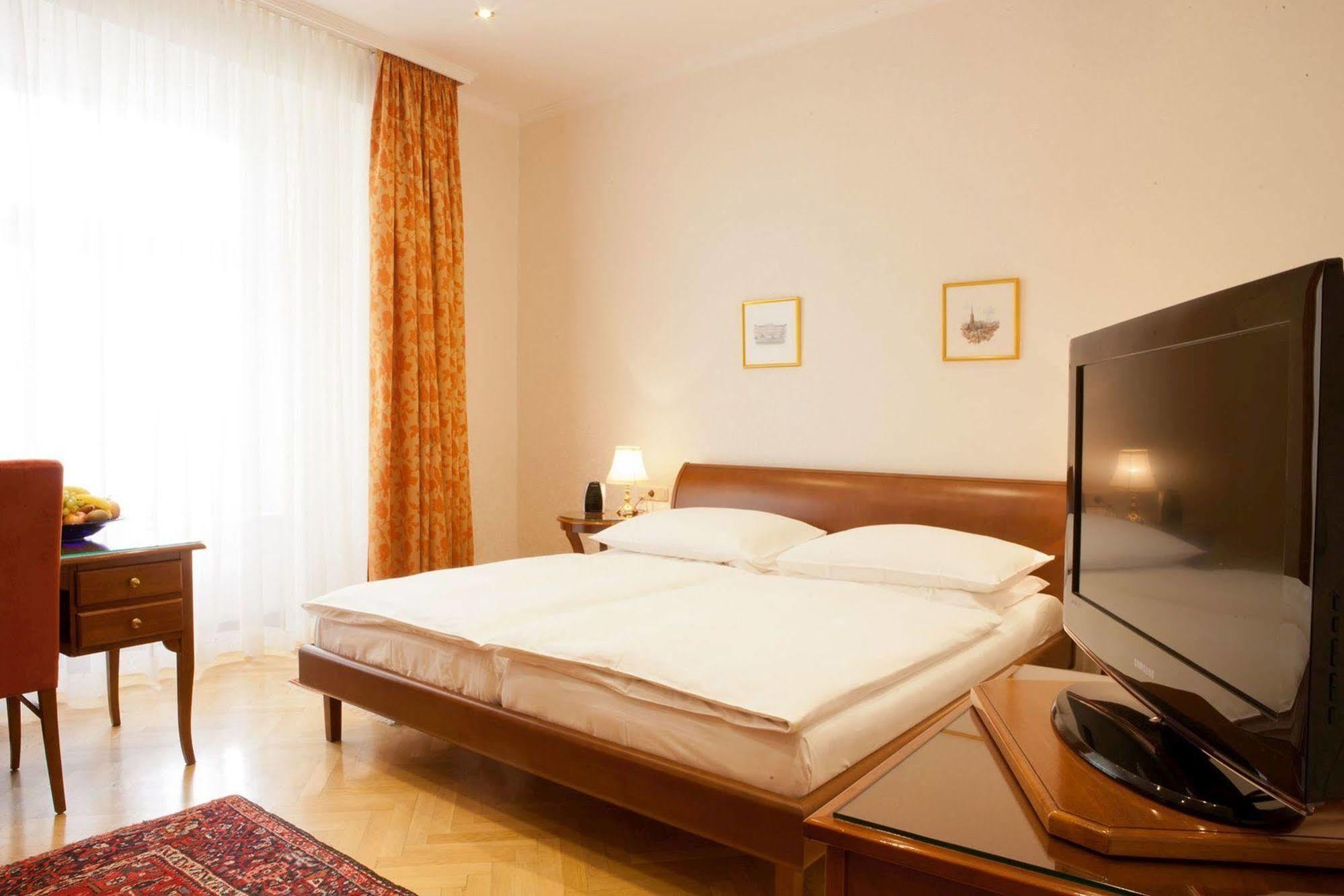Hotel Kaiserin Elisabeth Vienna Exterior photo